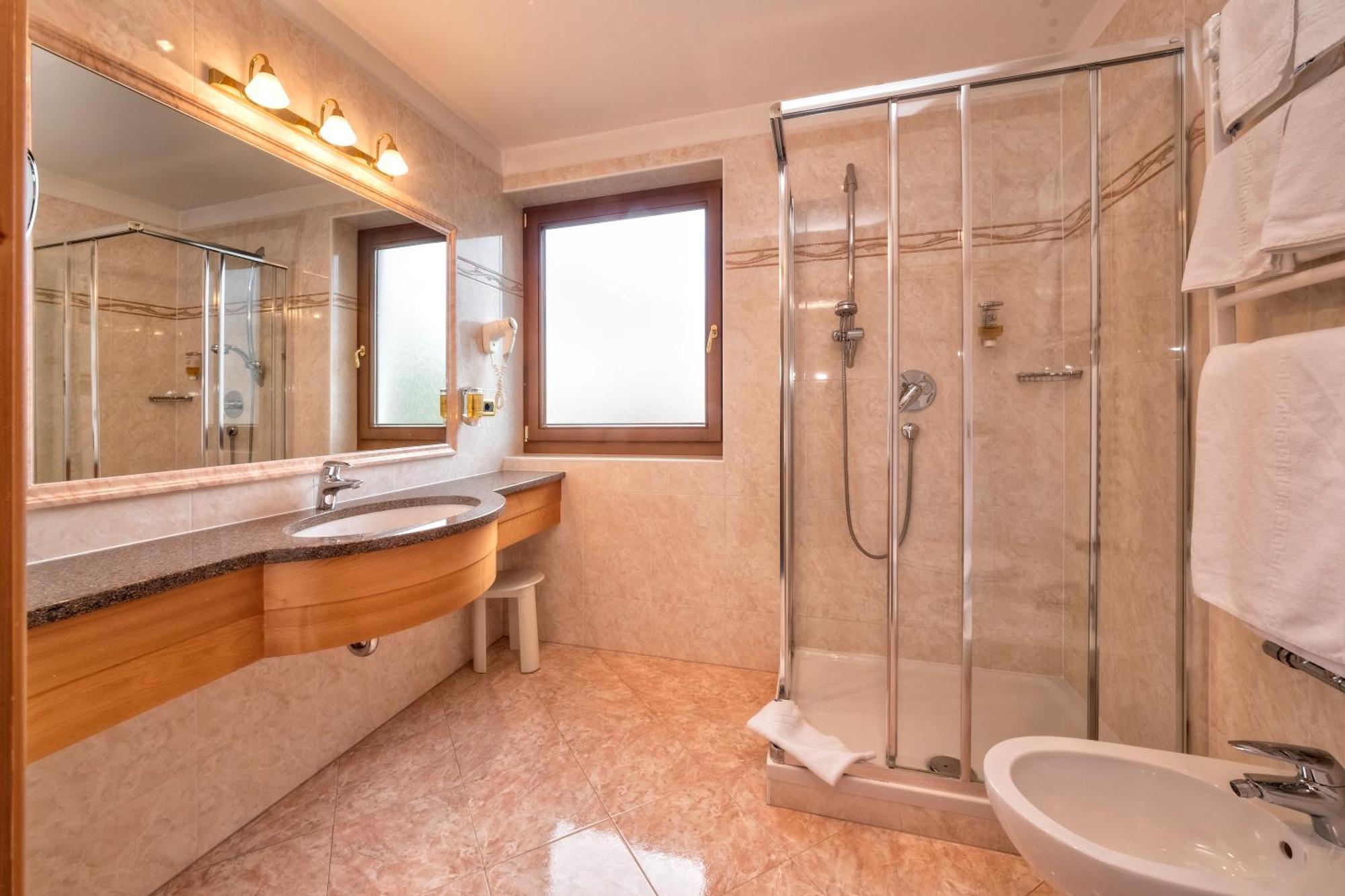 Comfort Double Room,534634377:JPEG